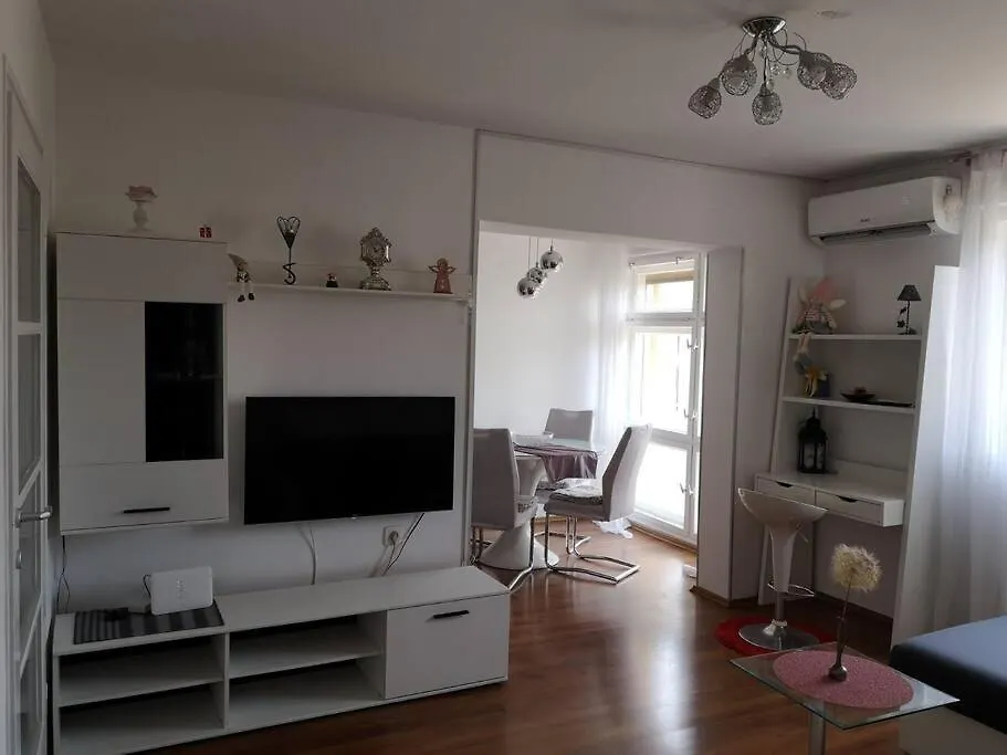 Leda Apartment Pula 0*,  Croatia